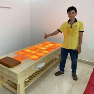 Giường Đá Muối Himalaya 22 Viên Nguyễn Hà chuyên hỗ trợ trị liệu cổ vai gáy 7 Giuong Da Muoi Himalaya 22 Vien Nguyen Ha mau ket hop